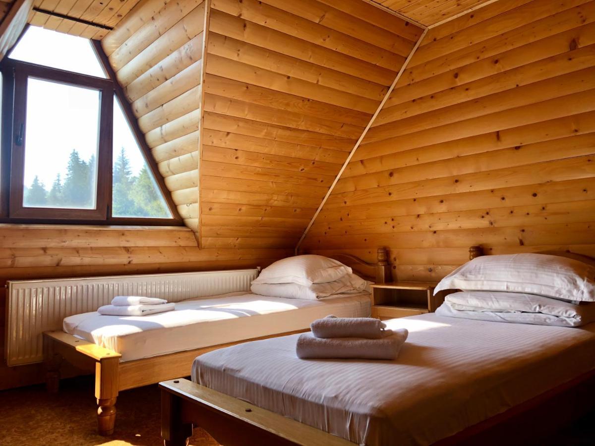 La Кrechunu Hotell Bukovel Exteriör bild