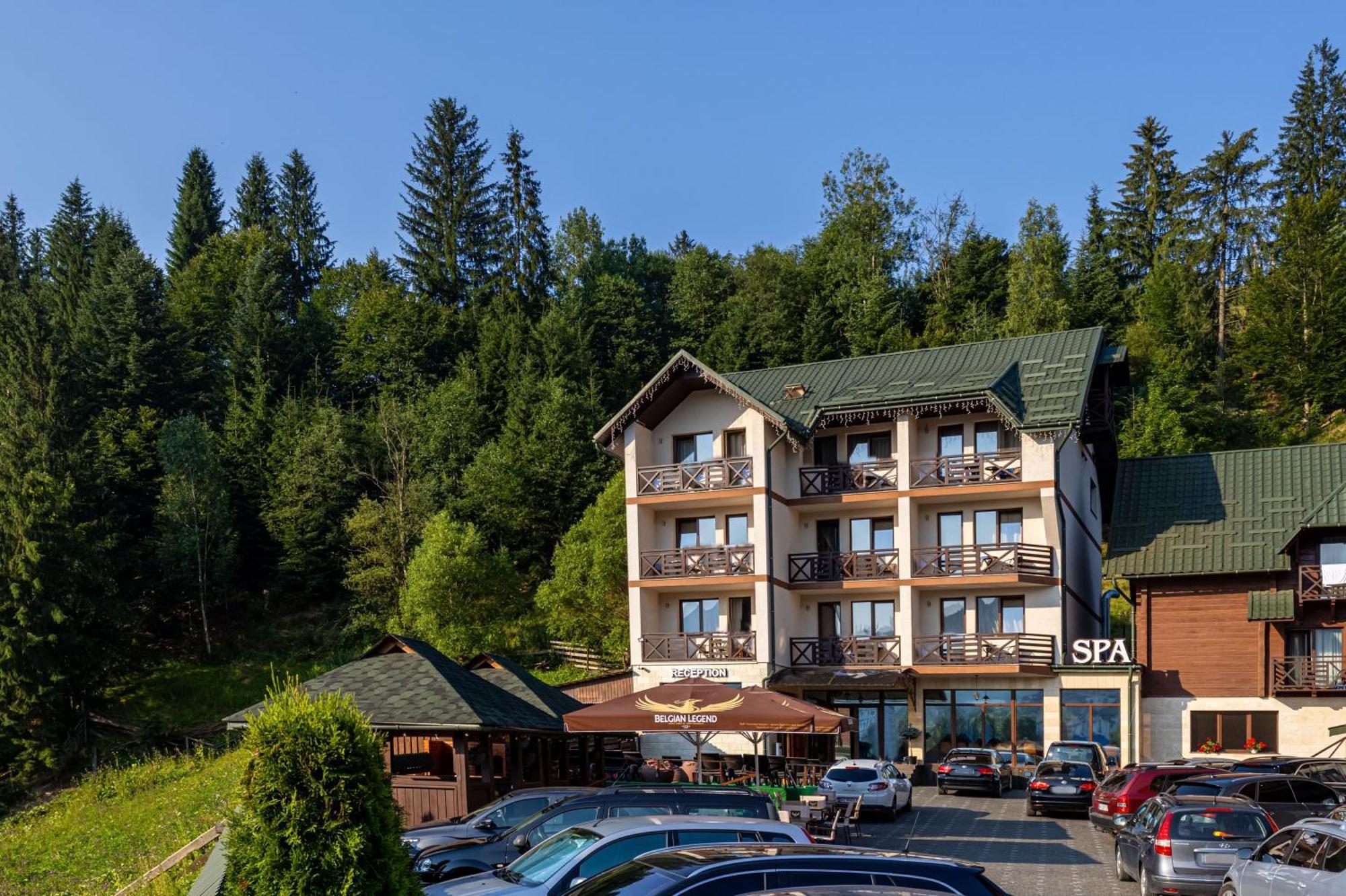 La Кrechunu Hotell Bukovel Exteriör bild