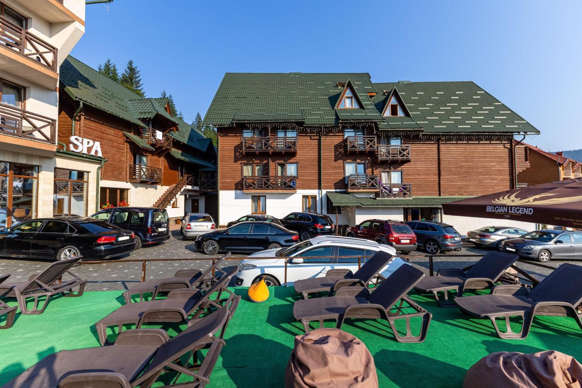 La Кrechunu Hotell Bukovel Exteriör bild