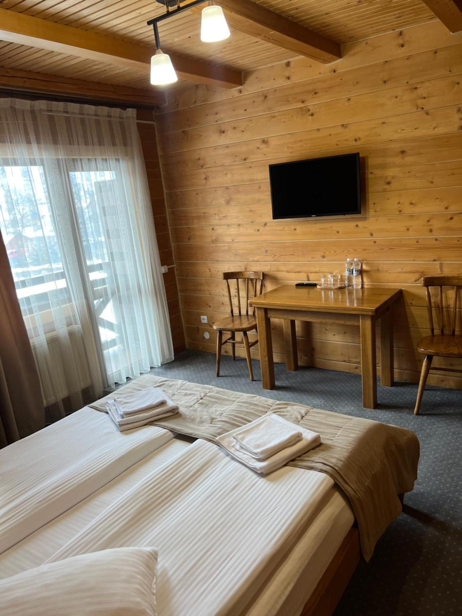 La Кrechunu Hotell Bukovel Exteriör bild